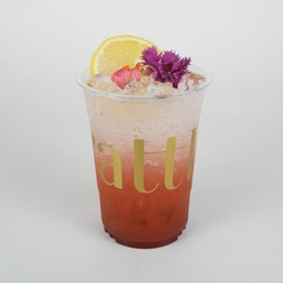 Strawberry italian soda สตอเบอร์รี่อิตาเลี่ยนโซดา