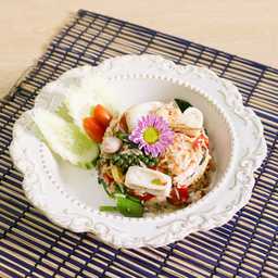 ข้าวผัดขี้เมาทะเล