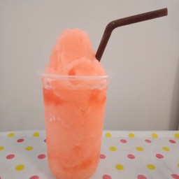 น้ำสตอเบอร์รี่ปั่น