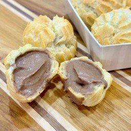 มินิเอแคลร์ช็อกโกแลต