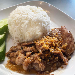 ข้าวหมูนุ่มกระเทียม.