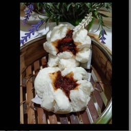 ซาลาเปาหมูแดง