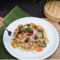 สปาเก็ตตี้เบคอนพริกแห้ง