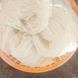 ขนมจีนจับหัว