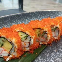 โทบิโกะ โรล (Tobiko Roll )