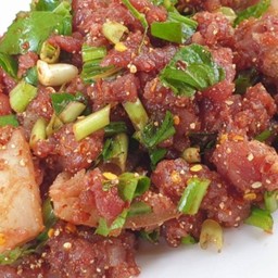 ลาบเนื้อสุข