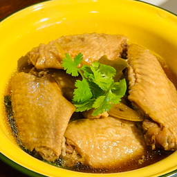 ไก่ต้มน้ำปลา (กับข้าวทาน2-4คน)