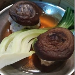 เห็ดหอมน้ำแดง