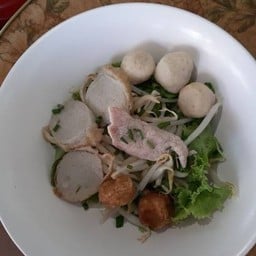 ก๋วยเตี๋ยวเครื่องปลา กรุณาระบุเส้น