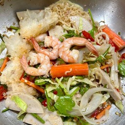 ยำมาม่า