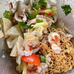 ยำมาม่า