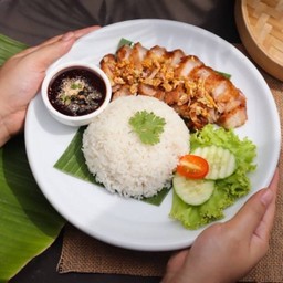 ข้าวหมูสามชั้นทอดจิ้มแจ่ว