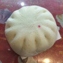 ซาลาเปาหมูแดง