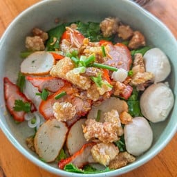 เมนูป๊อกป๊อกแห้ง (ราดน้ำหมูแดง)