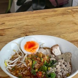 โกบุง ก๋วยเตี๋ยวต้มยำโบราณ ลำลูกกา คลอง 2