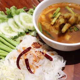 ขนมจีนน้ำยาป่าลาวตีนไก่