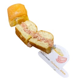 ปังก้อนกลมหอมเนย-ไส้แฮมชีสคาโบนาร่า