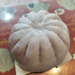 ซาลาเปาไส้มันม่วง