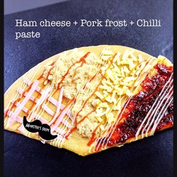 เครปแฮมชีสหยองพริกเผา Ham Cheese Pork Floss with Chilli Paste
