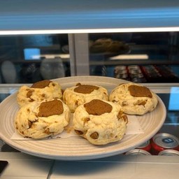 Biscoff Cream Cheese Scones