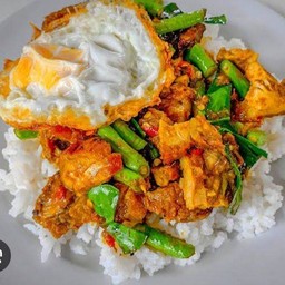 ข้าวเครื่องแกงไก่