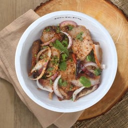 น้ำตกคอหมูย่าง