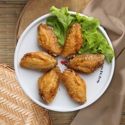 ปีกไก่ทอดน้ำปลา