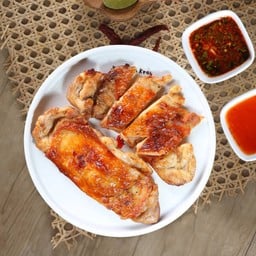 ไก่ย่างหนังกรอบ