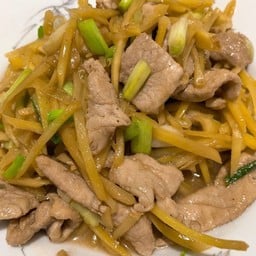 หมูผัดขิง