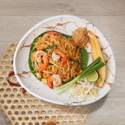 ผัดไทยกุ้งสด