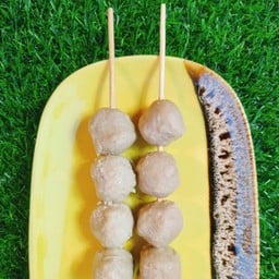 ลูกชิ้น ไส้กรอก ยำ ไก่ทอด ปลาส้ม หมูปิ้ง