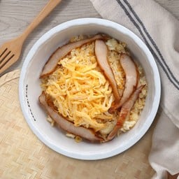 ข้าวผัดคอหมูย่าง ไข่ฝอย