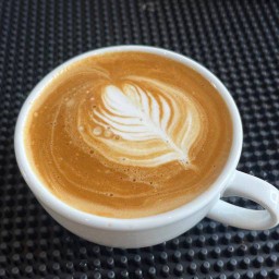 ลาเต้ร้อน