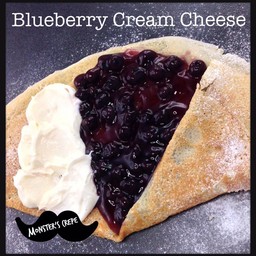 เครปบลูเบอรี่ครีมชีส Blueberry Cream Cheese