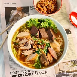ก๋วยเตี๋ยวปากเป็ดพะโล้