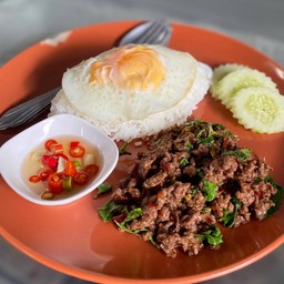 ข้าวกระเพราเนื้อ