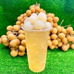 A Wang drinks