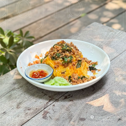 ข้าวกะเพราไข่ข้น