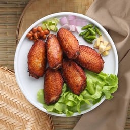 แหนมปีกไก่ทอด