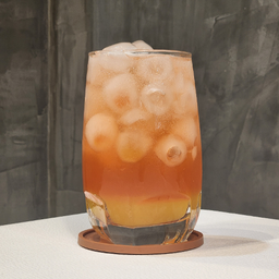 เร้ด ทรอปิคาน่า