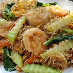 ผัดซีอิ้วเส้นหมี่ทะเล