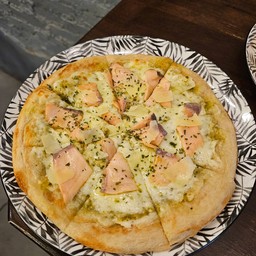 (10 inches) Pizza Pesto Smoked Salmon