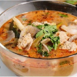 ข้าวต้มยำหมู