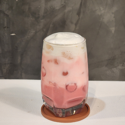 สตอเบอร์รี่ลาเต้