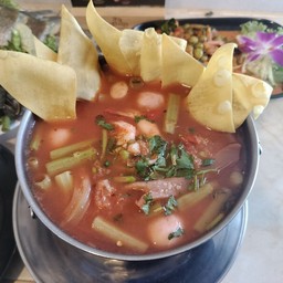 เย็นตาโฟหม้อไฟ