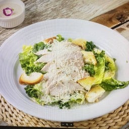 ซีซ่าร์สลัดอกไก่ซูวี