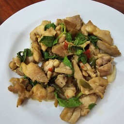 กระเพราไก่