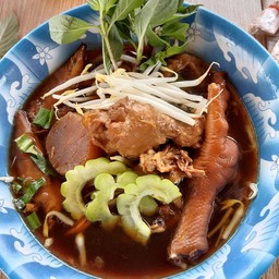 เกาเหลาไก่(มีใส่ปีกบนให้อยู่แล้ว)