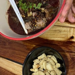 กาลเวลา ข้าวมันไก่ ก๋วยเตี๋ยวเรือ ซอยตรงข้าม โรงเรียนแก่นนคร