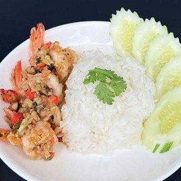 [อร่อยซ่ากับโค้ก] ข้าวกุ้งทอดกระเทียม +  โค้ก ออริจินัล (กระป๋อง)